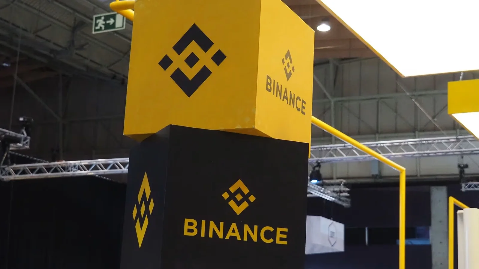 Abu Dhabi Grants Comprehensive License to Binance: A First