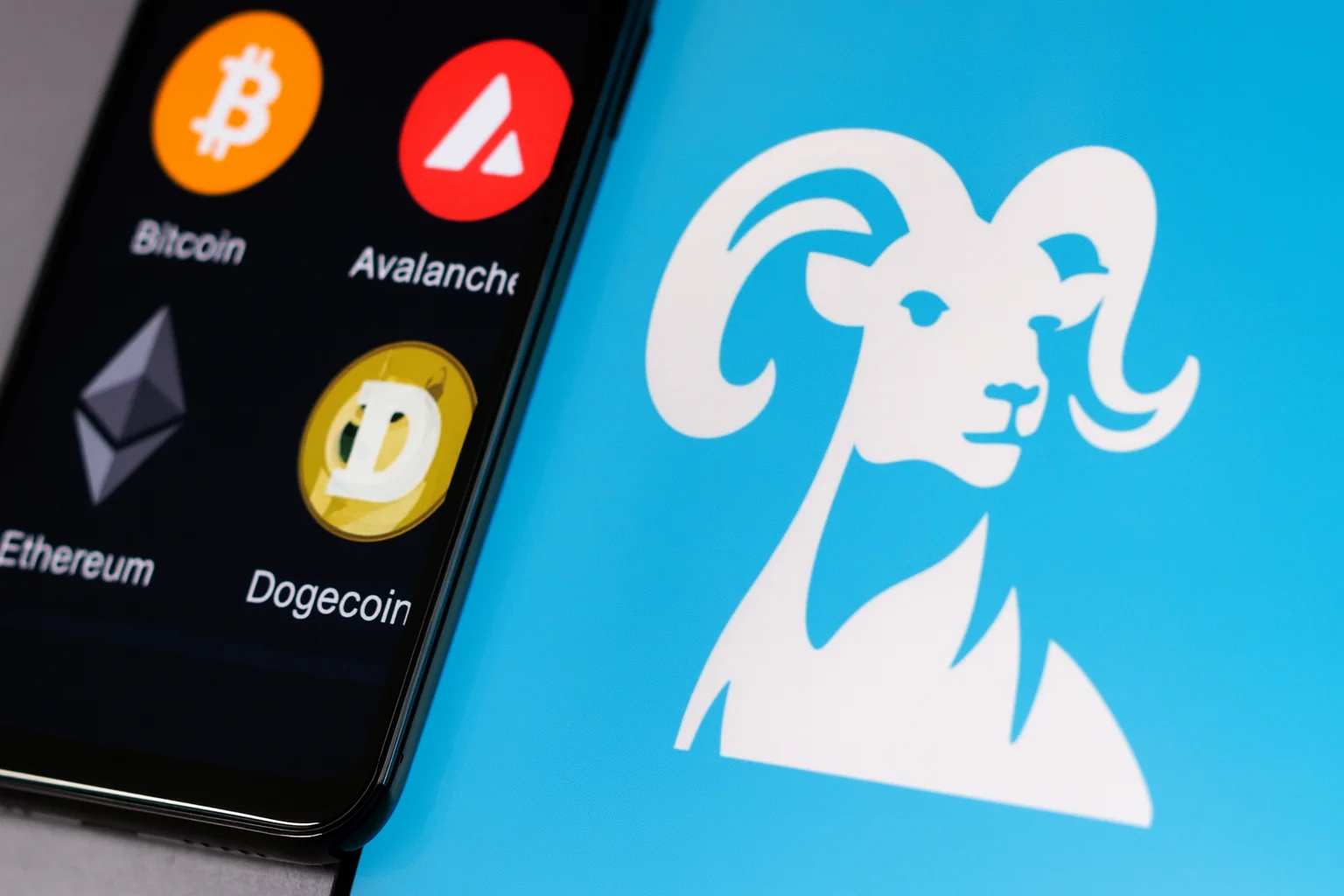 $1.7 Trillion Giant's Crypto ETF Application: Many Altcoins at Stake