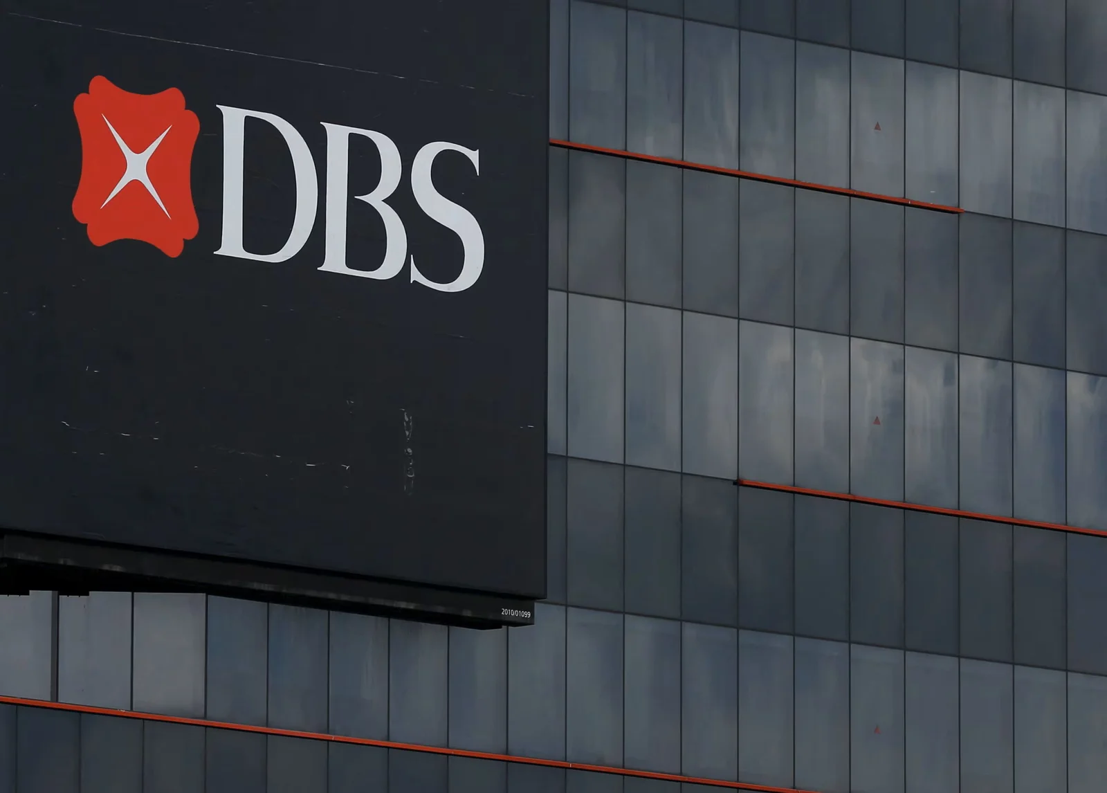 Singapur’un En Büyük Bankası DBS, Ethereum Üzerinde Tokenize Yatırım Ürünleri Başlattı